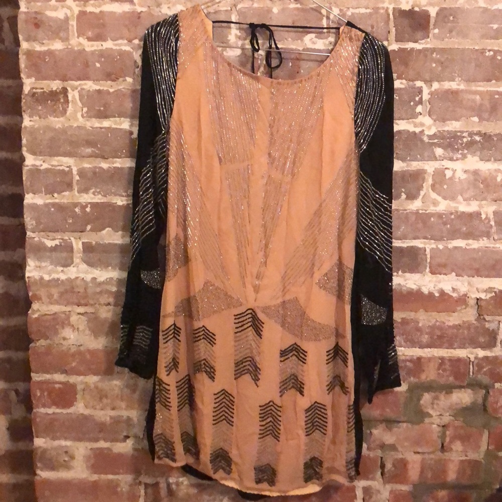 MLV Sequin Beige & Black Cocktail Dress